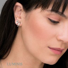 Boucles d'oreilles Stud Géométriques avec Saphirs en Argent 925