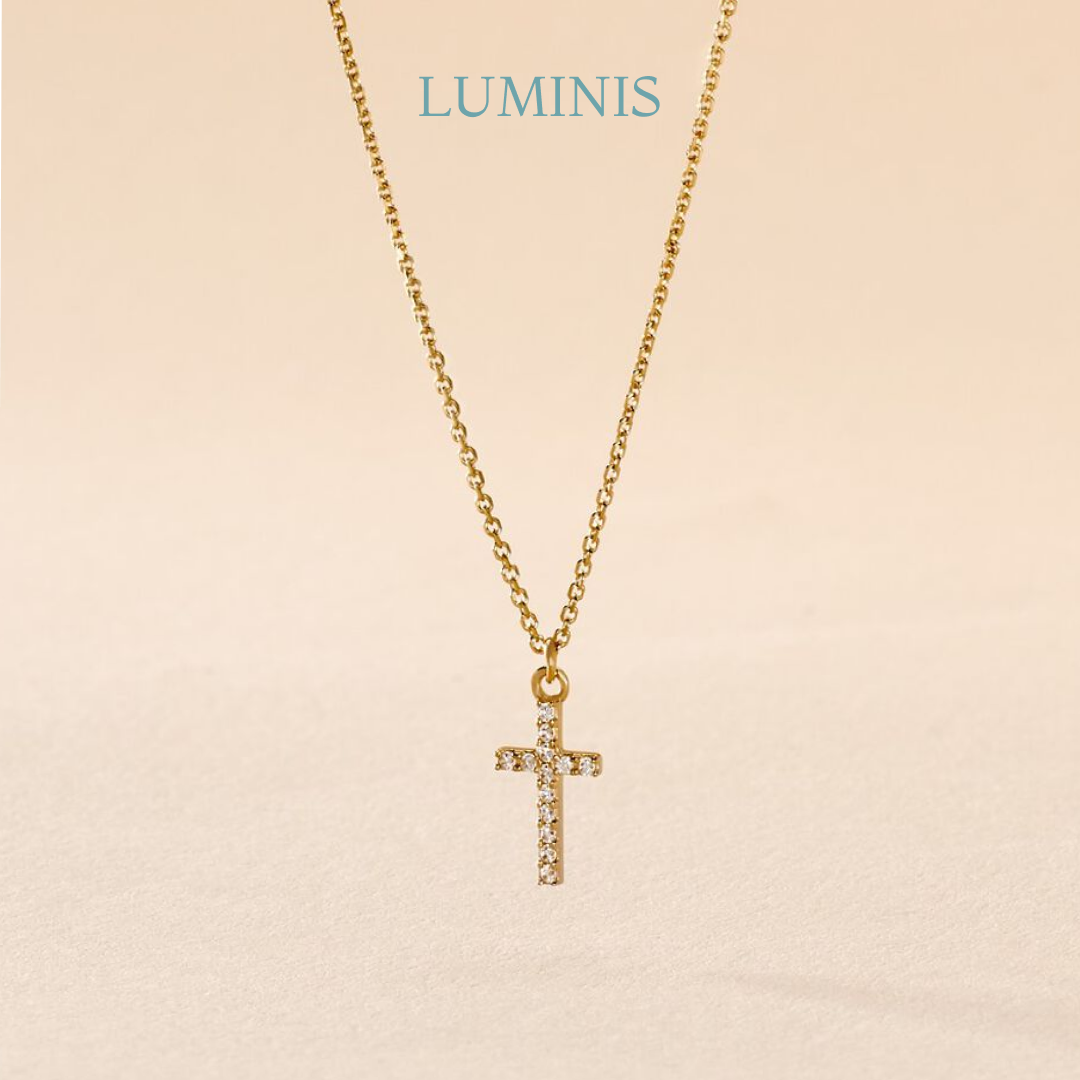 Collier Christ en Or avec Zircone